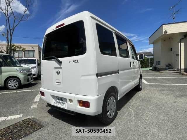 Daihatsu HIJET CARGO 2017-08 8627039-11