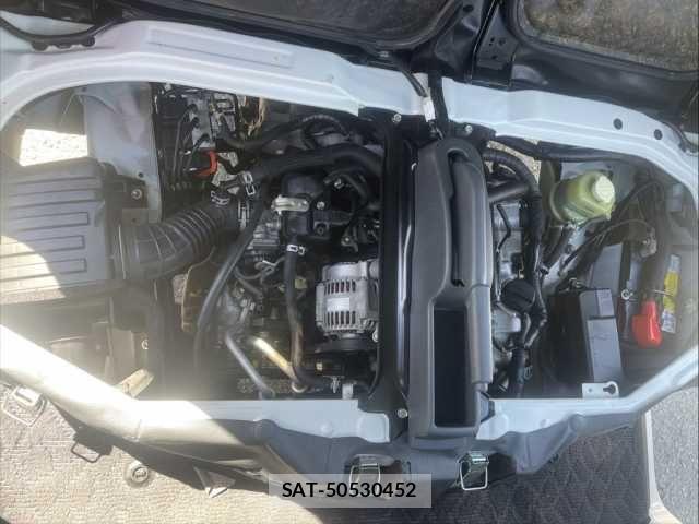 Daihatsu HIJET CARGO 2017-08 8627039-19
