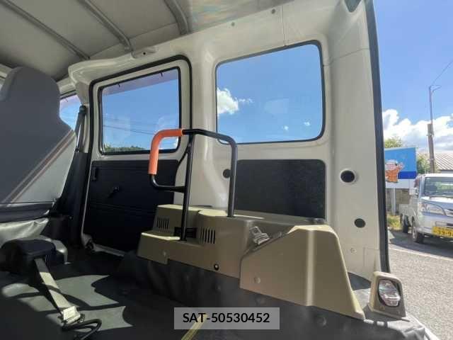 Daihatsu HIJET CARGO 2017-08 8627039-4