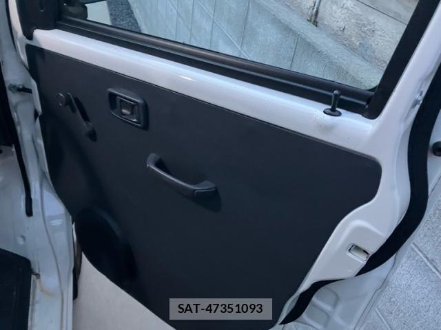 Daihatsu HIJET CARGO 2016-10 8627045-9