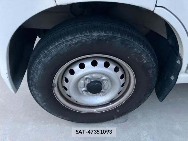 Daihatsu HIJET CARGO 2016-10 8627045-6