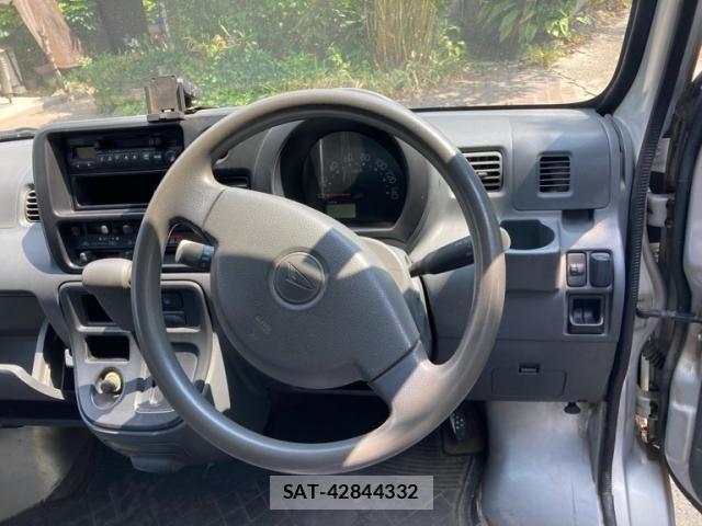 Daihatsu HIJET CARGO 2006-07 8627050-14