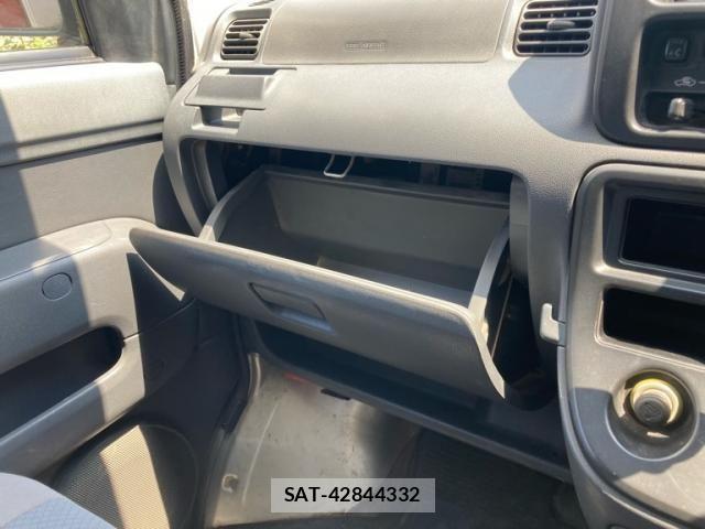 Daihatsu HIJET CARGO 2006-07 8627050-19
