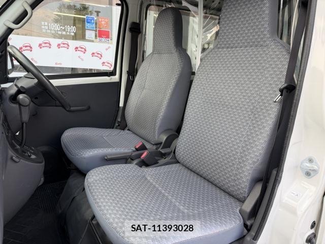 Daihatsu HIJET CARGO 2017-05 8627046-6