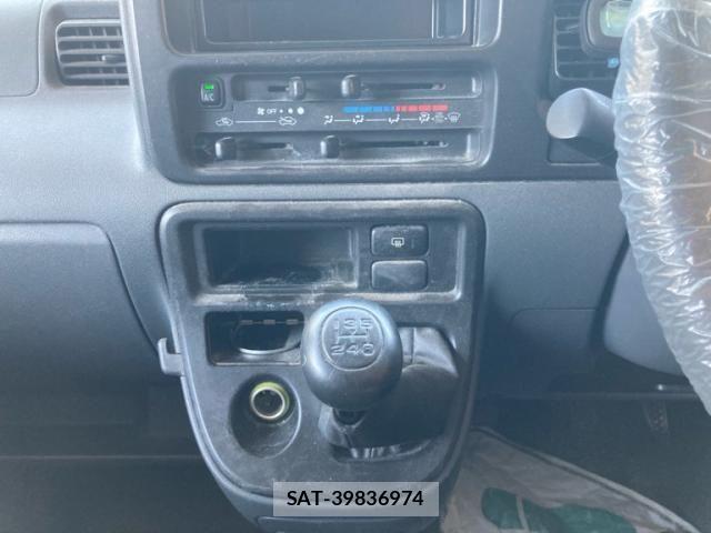 Daihatsu HIJET CARGO 2010-12 8666251-23