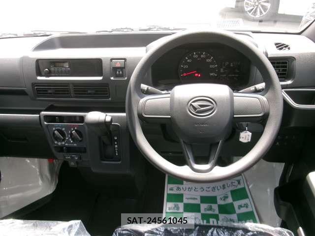 Daihatsu HIJET CARGO 2025-12 8666246-4