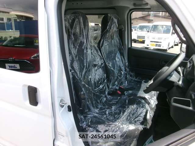 Daihatsu HIJET CARGO 2025-12 8666246-5