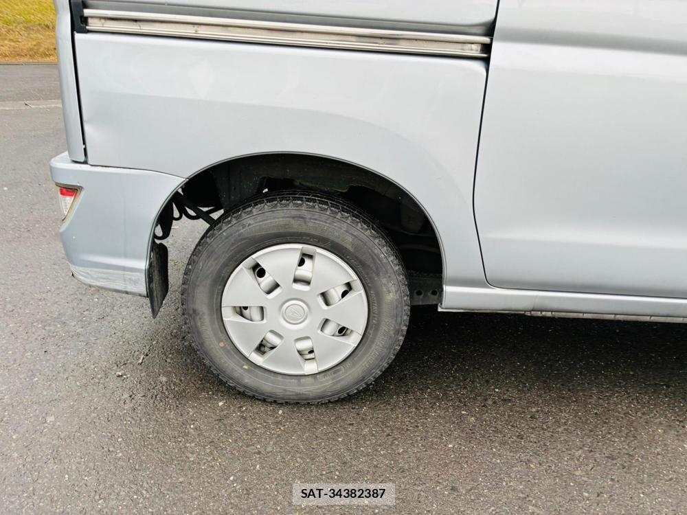 Daihatsu HIJET CARGO 2020-09 8590876-27