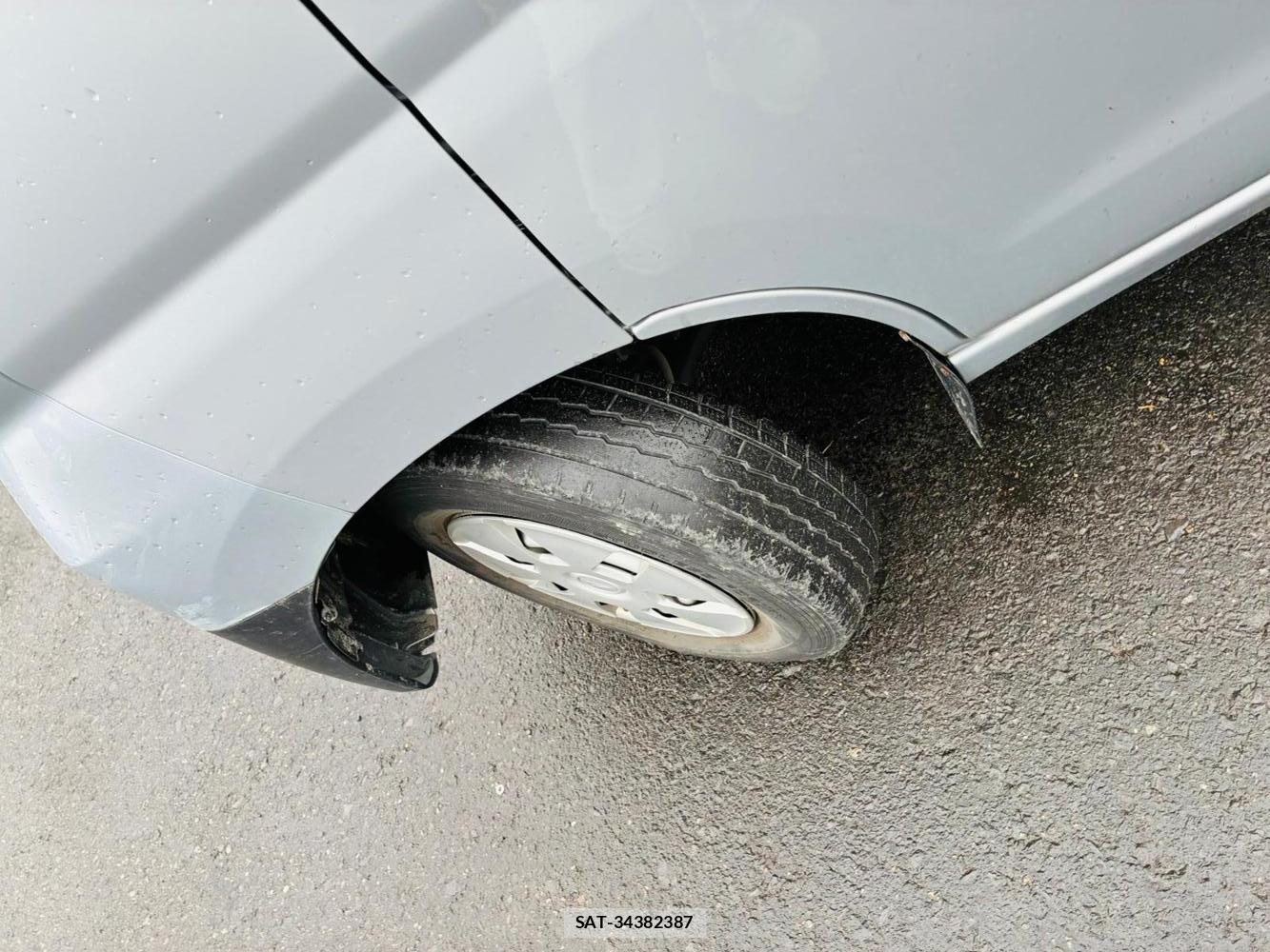 Daihatsu HIJET CARGO 2020-09 8590876-32