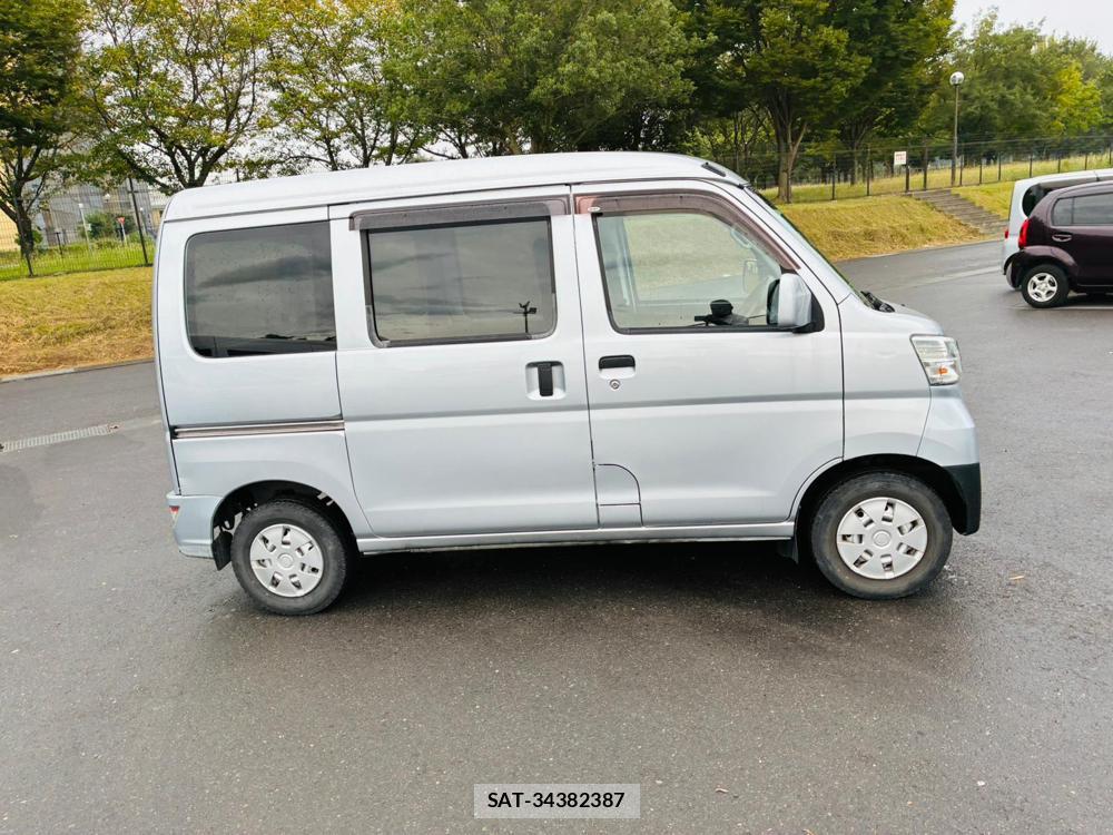 Daihatsu HIJET CARGO 2020-09 8590876-5