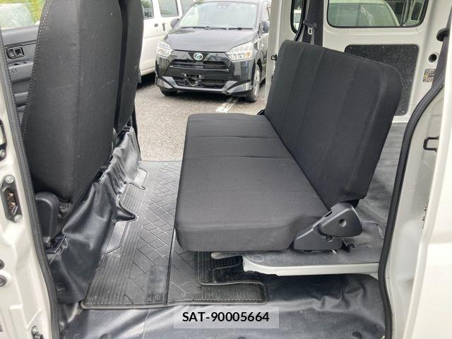 Daihatsu HIJET CARGO 2020-06 8742611-12