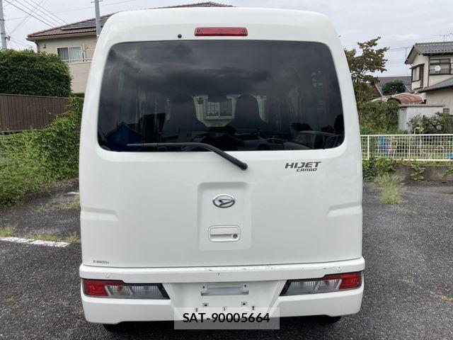 Daihatsu HIJET CARGO 2020-06 8742611-6