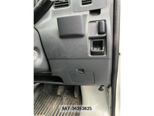 Daihatsu HIJET CARGO 2016-11 8742627-18