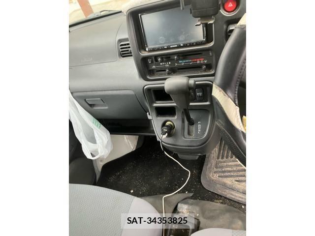 Daihatsu HIJET CARGO 2016-11 8742627-19