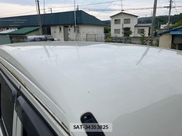 Daihatsu HIJET CARGO 2016-11 8742627-6