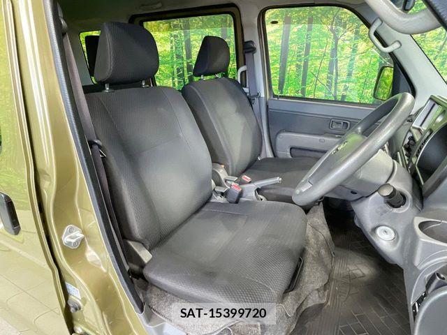 Daihatsu HIJET CARGO 2015-04 8742612-6