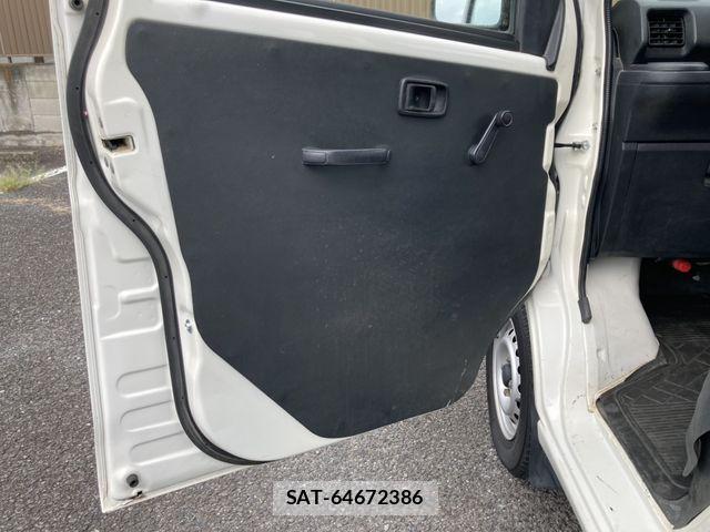 Daihatsu HIJET CARGO 2020-06 8742614-24
