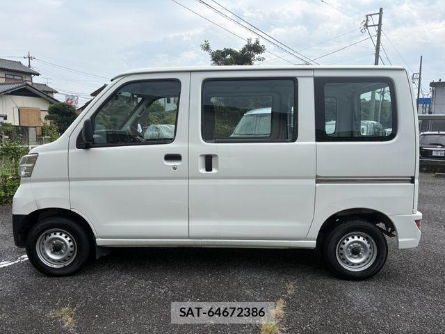 Daihatsu HIJET CARGO 2020-06 8742614-6