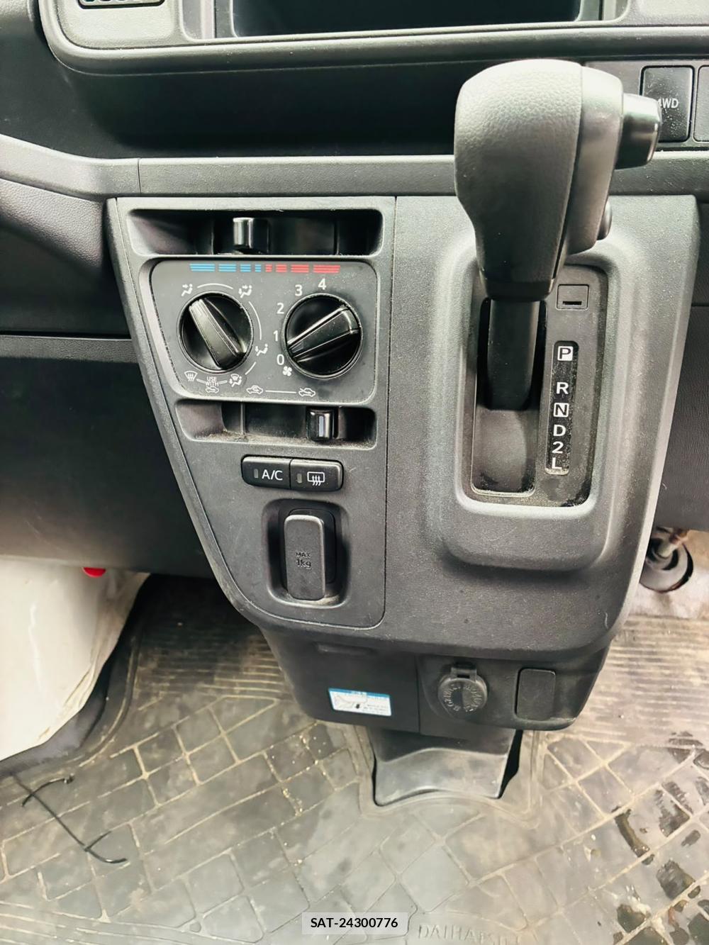 Daihatsu HIJET CARGO 2020-05 8590869-20