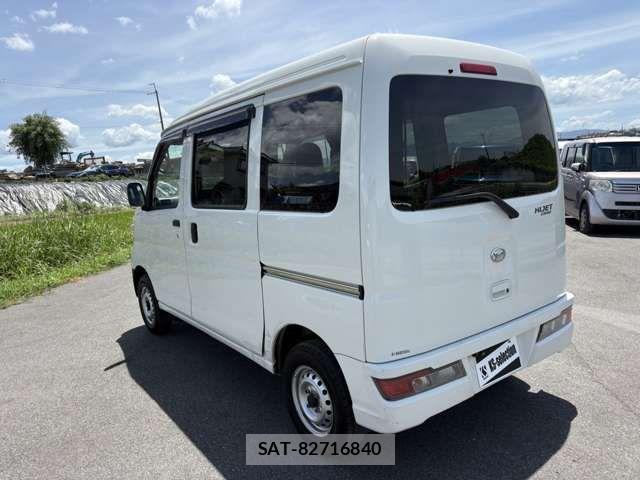 Daihatsu HIJET CARGO 2019-04 8780500-6