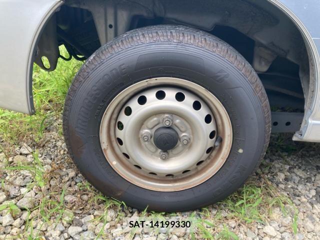 Daihatsu HIJET CARGO 2017-08 8780503-5