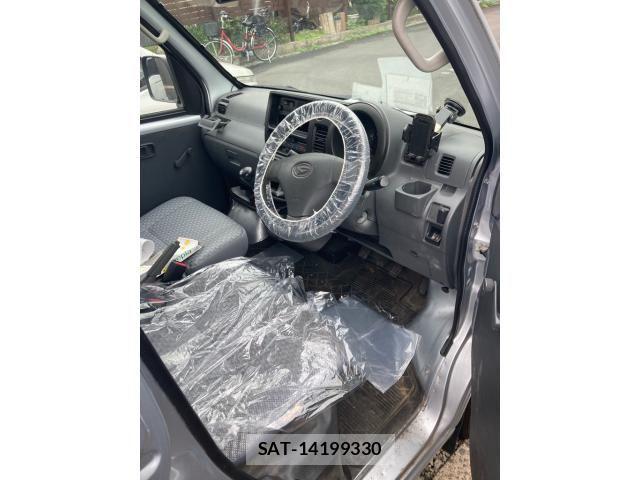 Daihatsu HIJET CARGO 2017-08 8780503-8