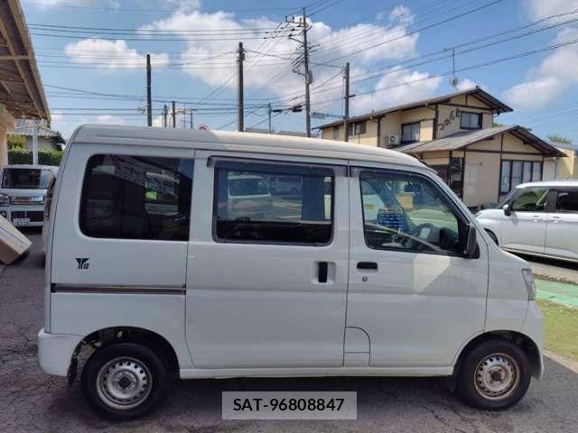 Daihatsu HIJET CARGO 2017-01 8829345-11