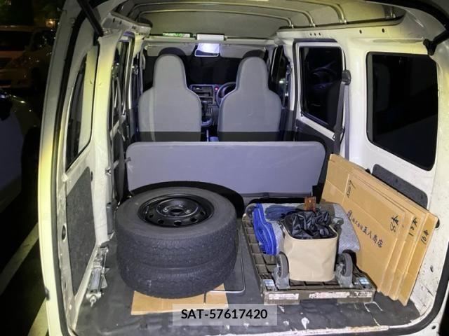 Daihatsu HIJET CARGO 2013-06 8829346-12