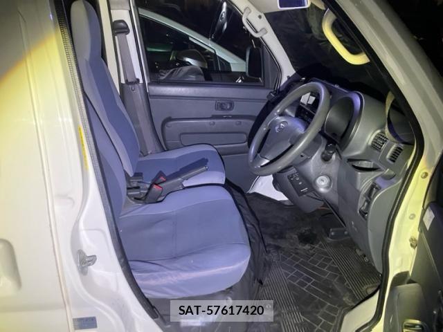 Daihatsu HIJET CARGO 2013-06 8829346-14