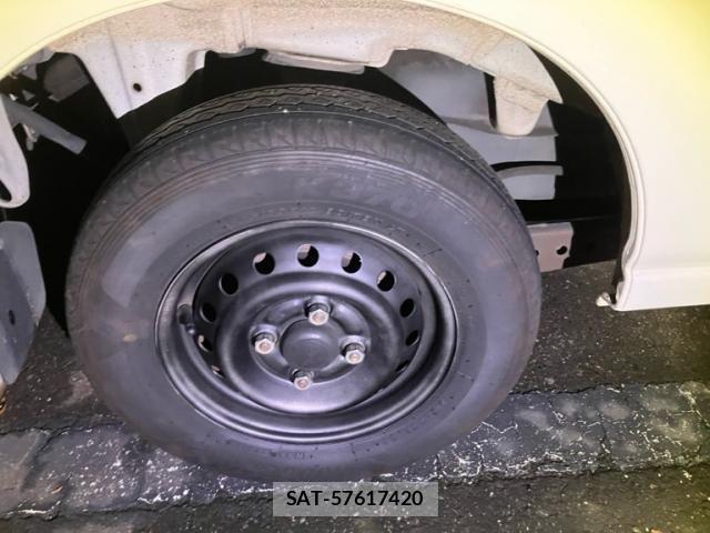 Daihatsu HIJET CARGO 2013-06 8829346-5