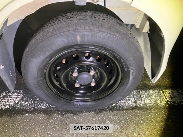 Daihatsu HIJET CARGO 2013-06 8829346-6