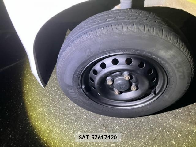 Daihatsu HIJET CARGO 2013-06 8829346-7