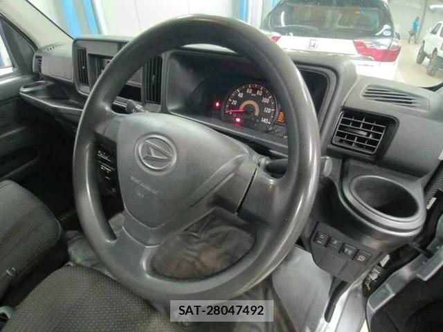 Daihatsu HIJET CARGO 2021-07 8828200-10