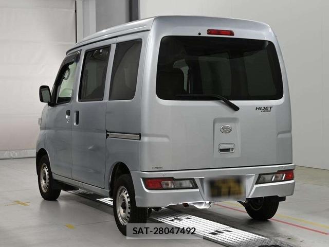 Daihatsu HIJET CARGO 2021-07 8828200-2