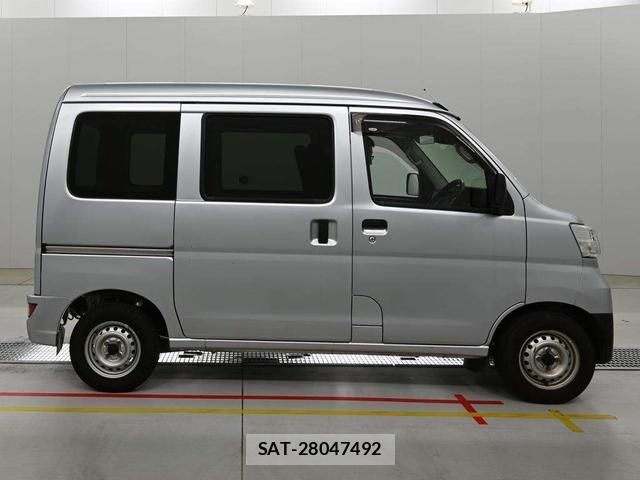 Daihatsu HIJET CARGO 2021-07 8828200-5