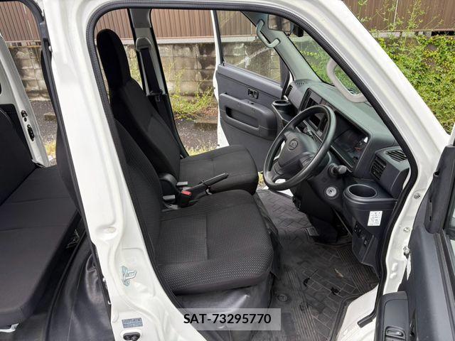 Daihatsu HIJET CARGO 2020-08 8829343-15