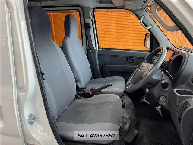Daihatsu HIJET CARGO 2015-07 8829344-15
