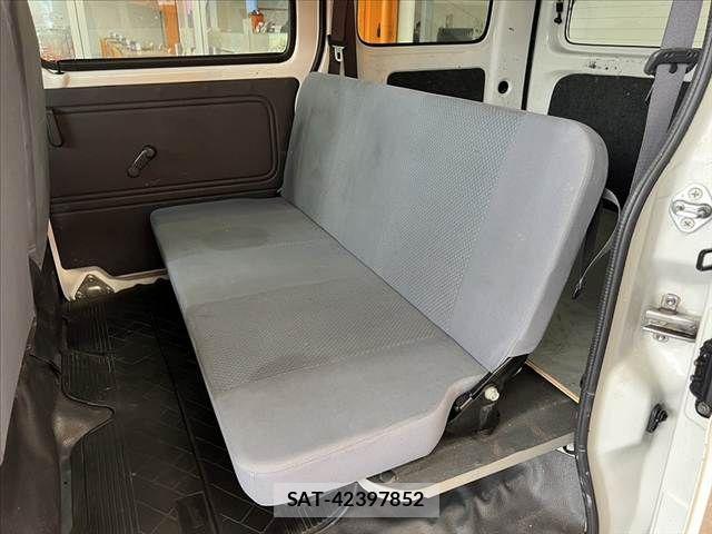 Daihatsu HIJET CARGO 2015-07 8829344-18
