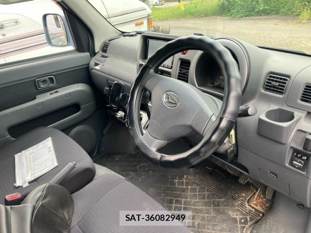 Daihatsu HIJET CARGO 2017-05 8849260-9