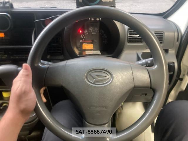 Daihatsu HIJET CARGO 2014-08 8871144-27
