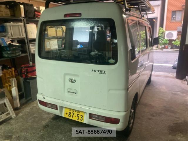 Daihatsu HIJET CARGO 2014-08 8871144-2