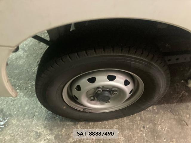 Daihatsu HIJET CARGO 2014-08 8871144-5