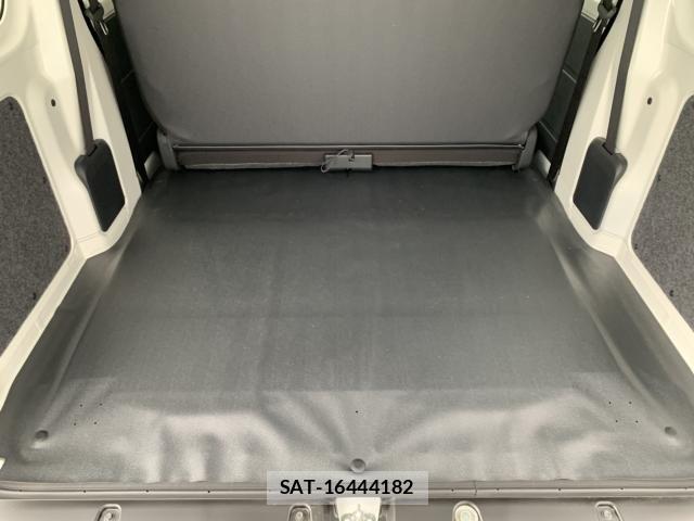 Daihatsu HIJET CARGO 2026-09 8871135-9