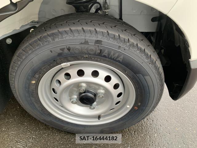 Daihatsu HIJET CARGO 2026-09 8871135-18