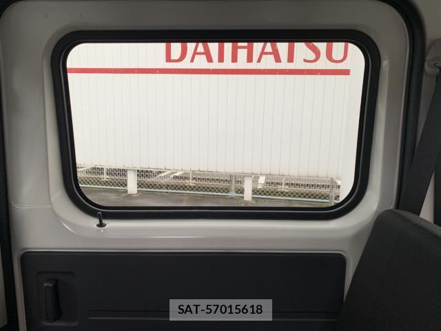 Daihatsu HIJET CARGO 2026-09 8871136-17