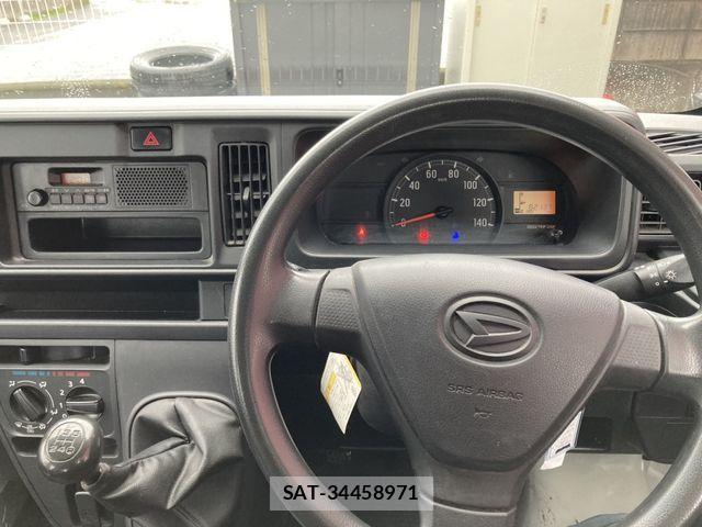 Daihatsu HIJET CARGO 2018-08 8871139-25