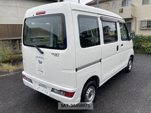 Daihatsu HIJET CARGO 2018-08 8871139-2