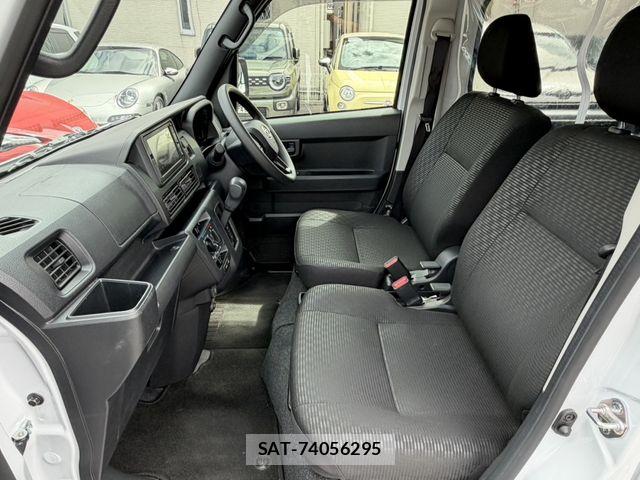 Daihatsu HIJET CARGO 2025-12 8880025-14