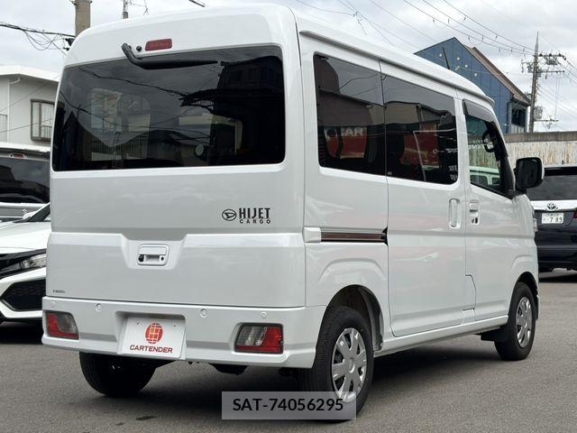 Daihatsu HIJET CARGO 2025-12 8880025-2