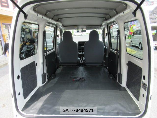 Daihatsu HIJET CARGO 2017-07 8880031-16